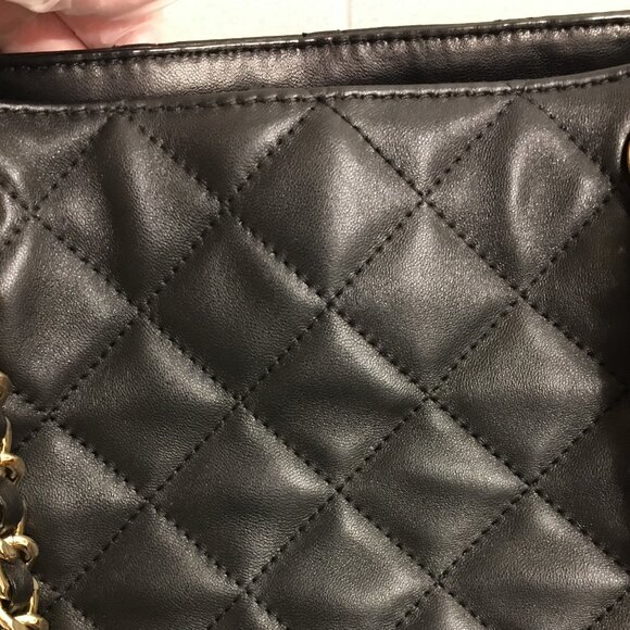 Michael Kors Susannah Large Quilted Black Tote Bag - Picture 5 of 16